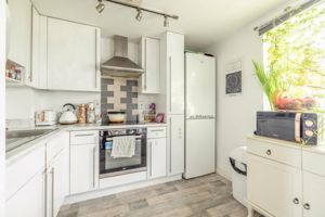 Kitchen- click for photo gallery